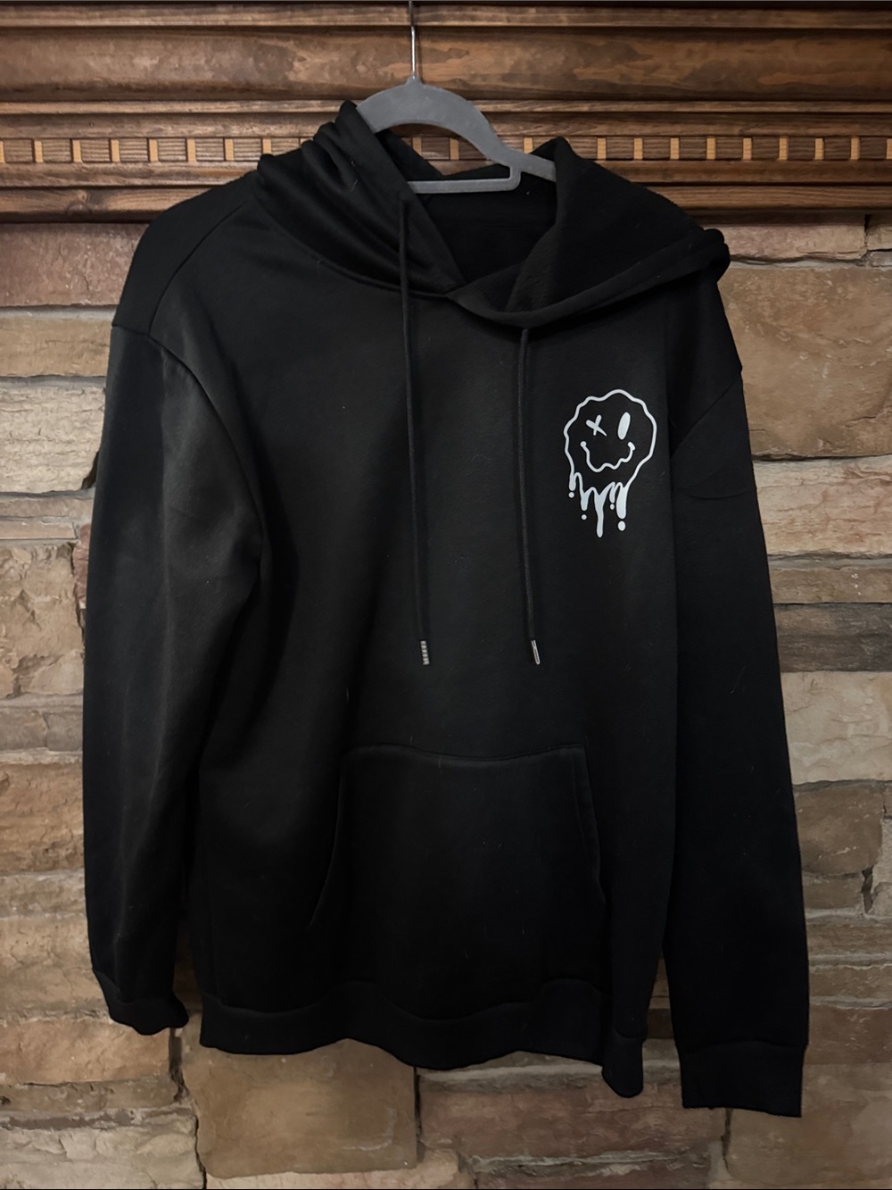SHEIN Black Dripping Smiley Graphic Hoodie